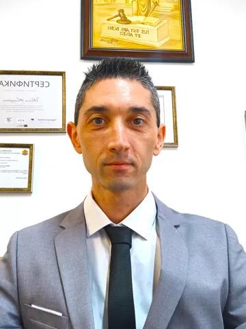 Photo of the specialist