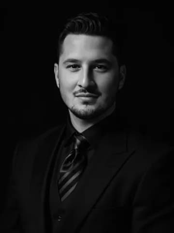 Александър Маринов