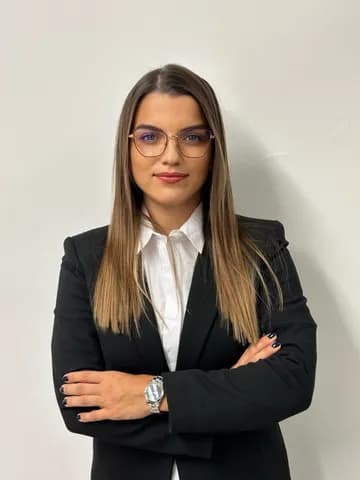 адв. Ивелина Гюрова