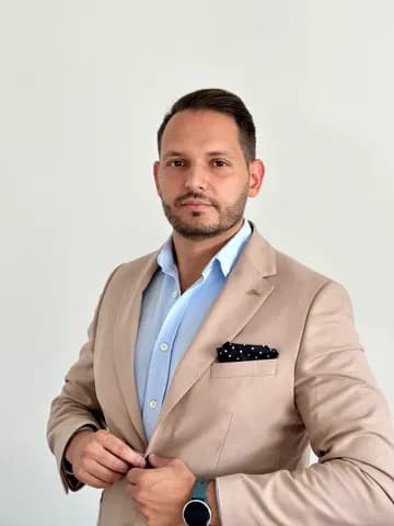 Специалист снимка