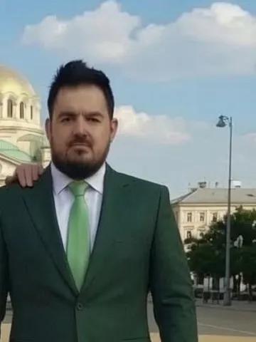 Photo of the specialist